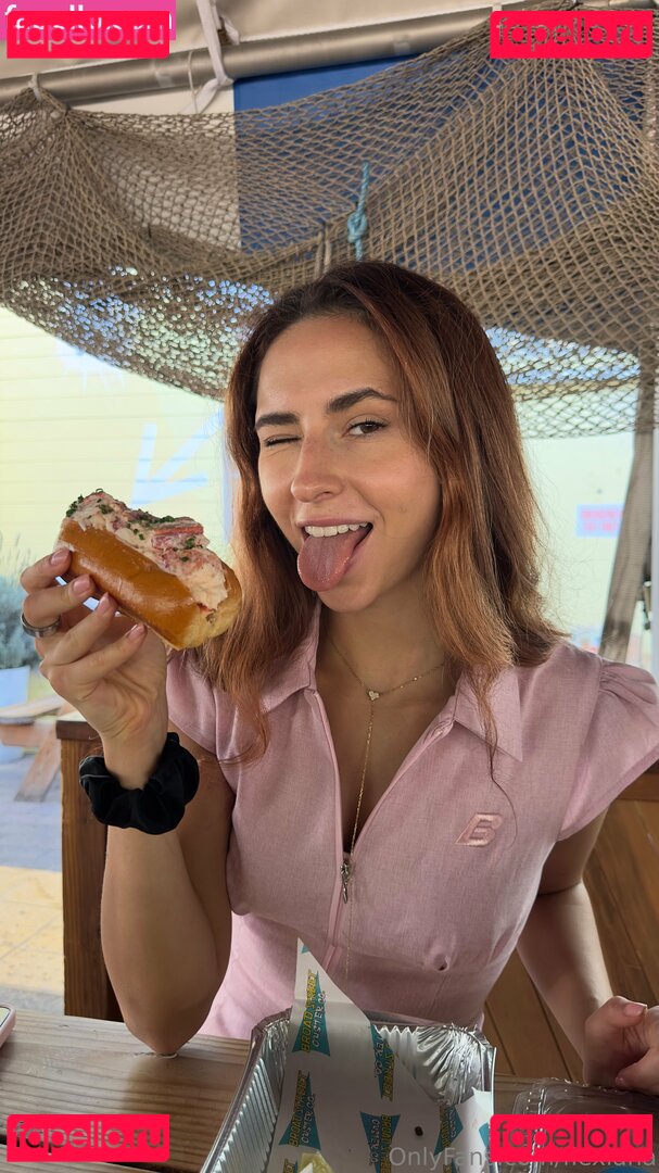 flexlana / rusyakrutas Onlyfans Photo Gallery 