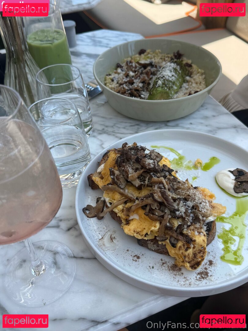 flexlana / rusyakrutas Onlyfans Photo Gallery 