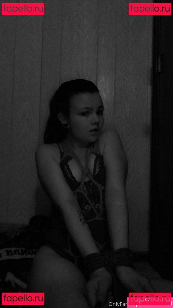 little.delilah / littledelilah2017 Onlyfans Photo Gallery 