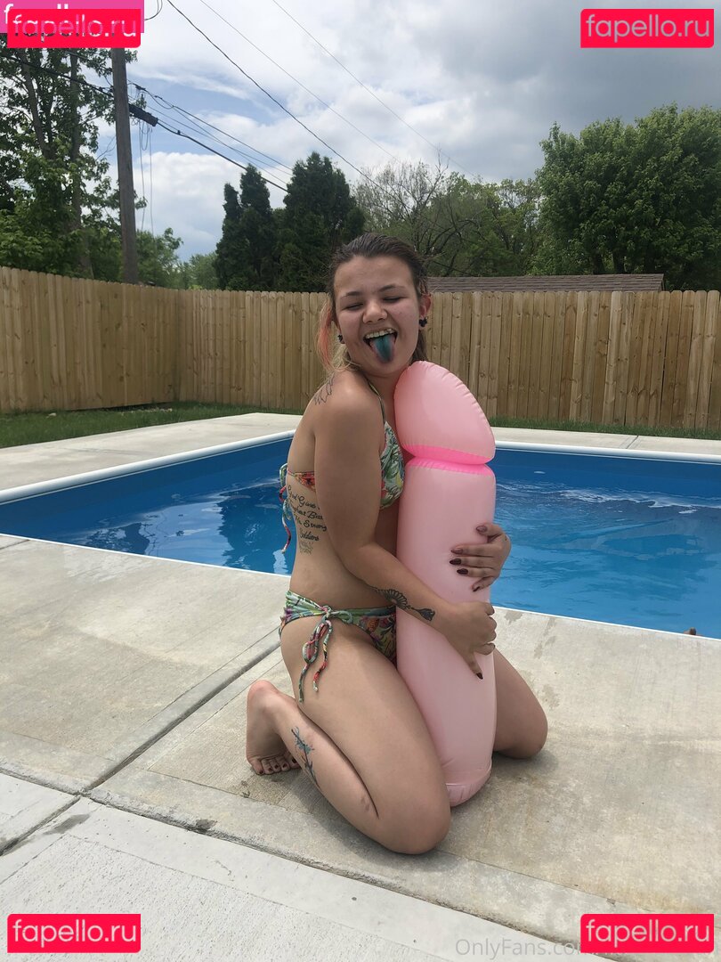 little.delilah / littledelilah2017 Onlyfans Photo Gallery 