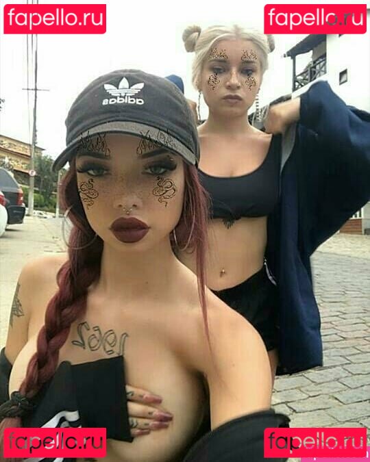 Vicky Balena / metamorfosiss / vickybalena Onlyfans Photo Gallery 