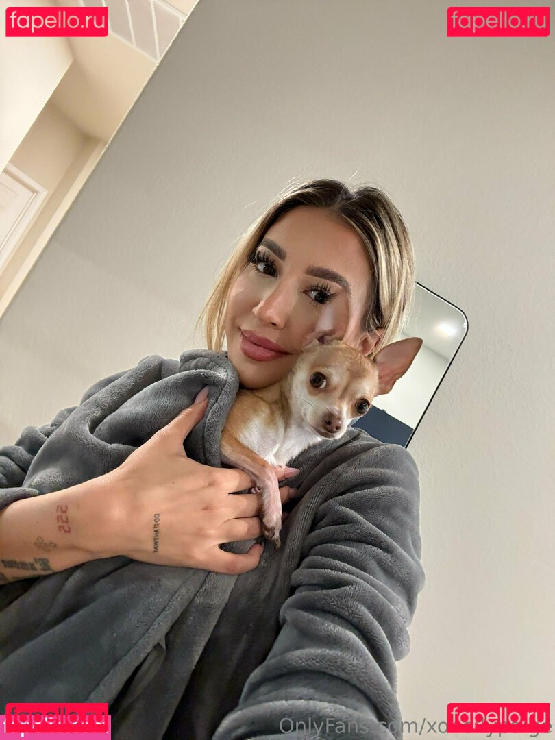 hometownholly / xohollypaige Onlyfans Photo Gallery 