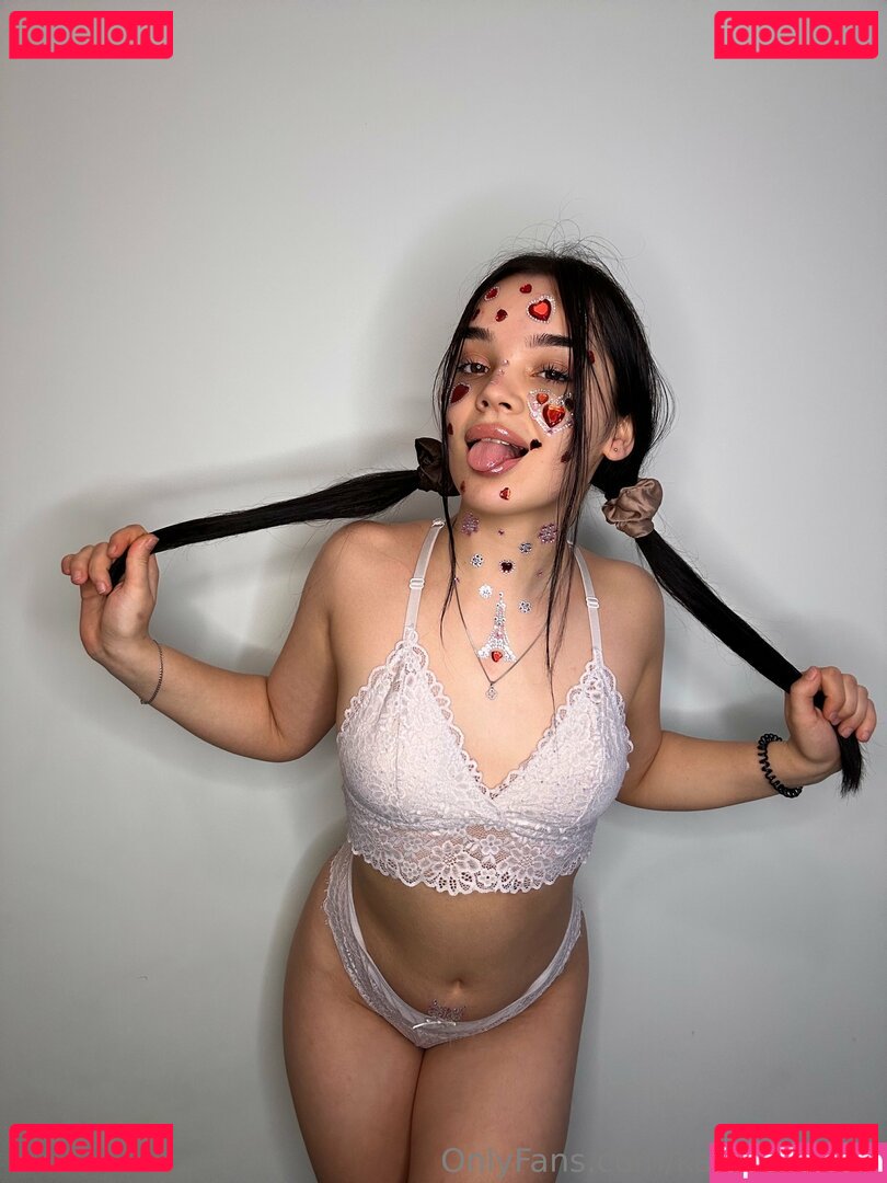 Kamila_heels / mills_nikkii Onlyfans Photo Gallery 