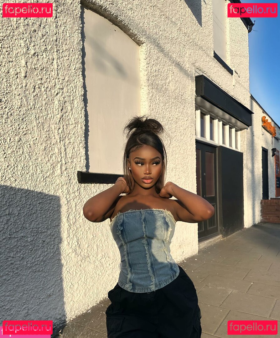 tianalaboor Nude Onlyfans Photo 6