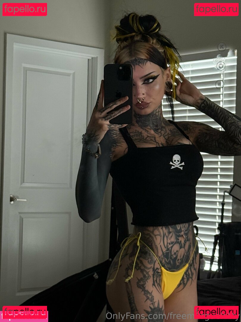 freem0rguekitty / m0rguekittyy Onlyfans Photo Gallery 