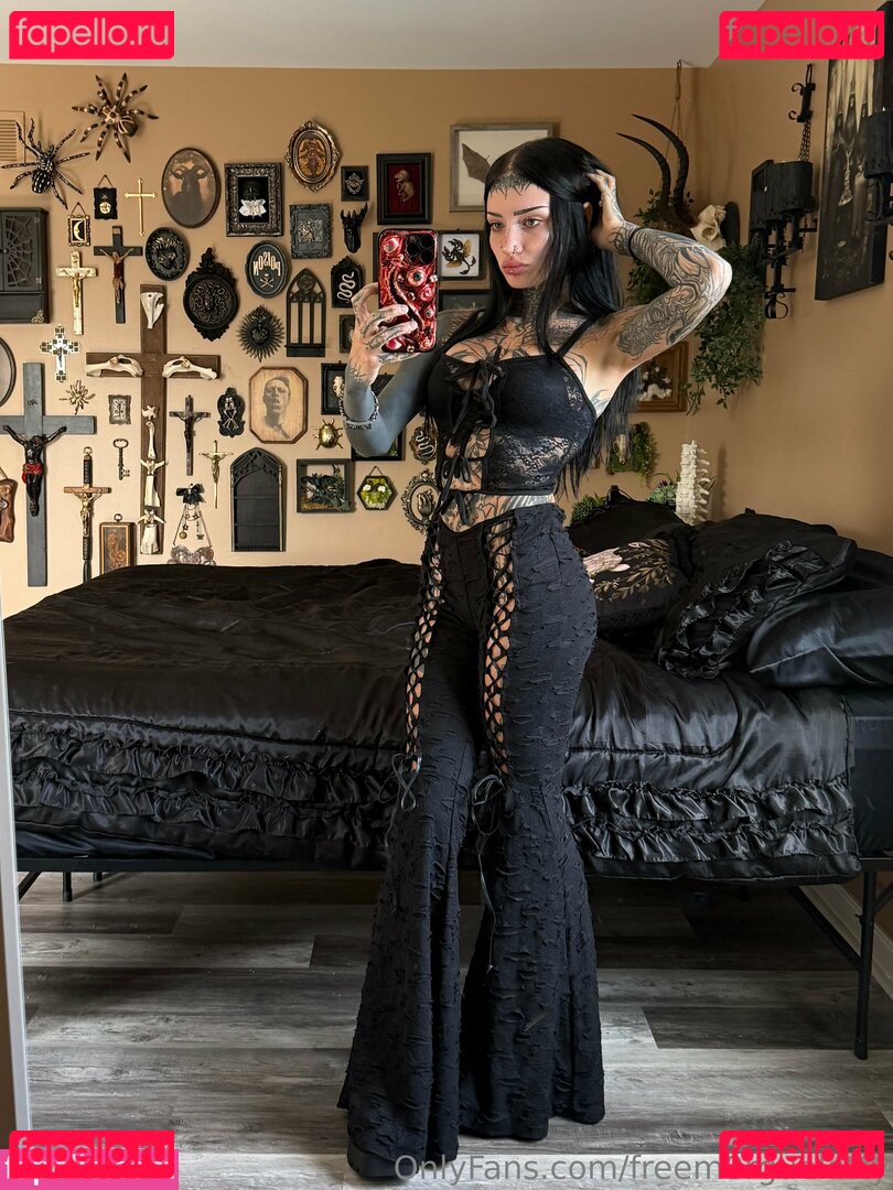 freem0rguekitty / m0rguekittyy Onlyfans Photo Gallery 