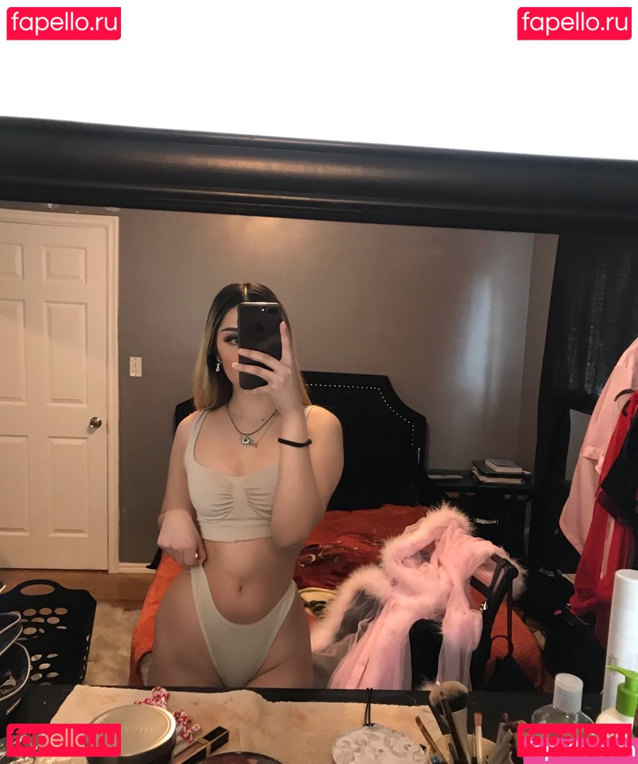 Fairyxwenxh / Slim Thick Latina - Nakedwitchh / nakdwitxh / nakedwitchh Onlyfans Photo Gallery 