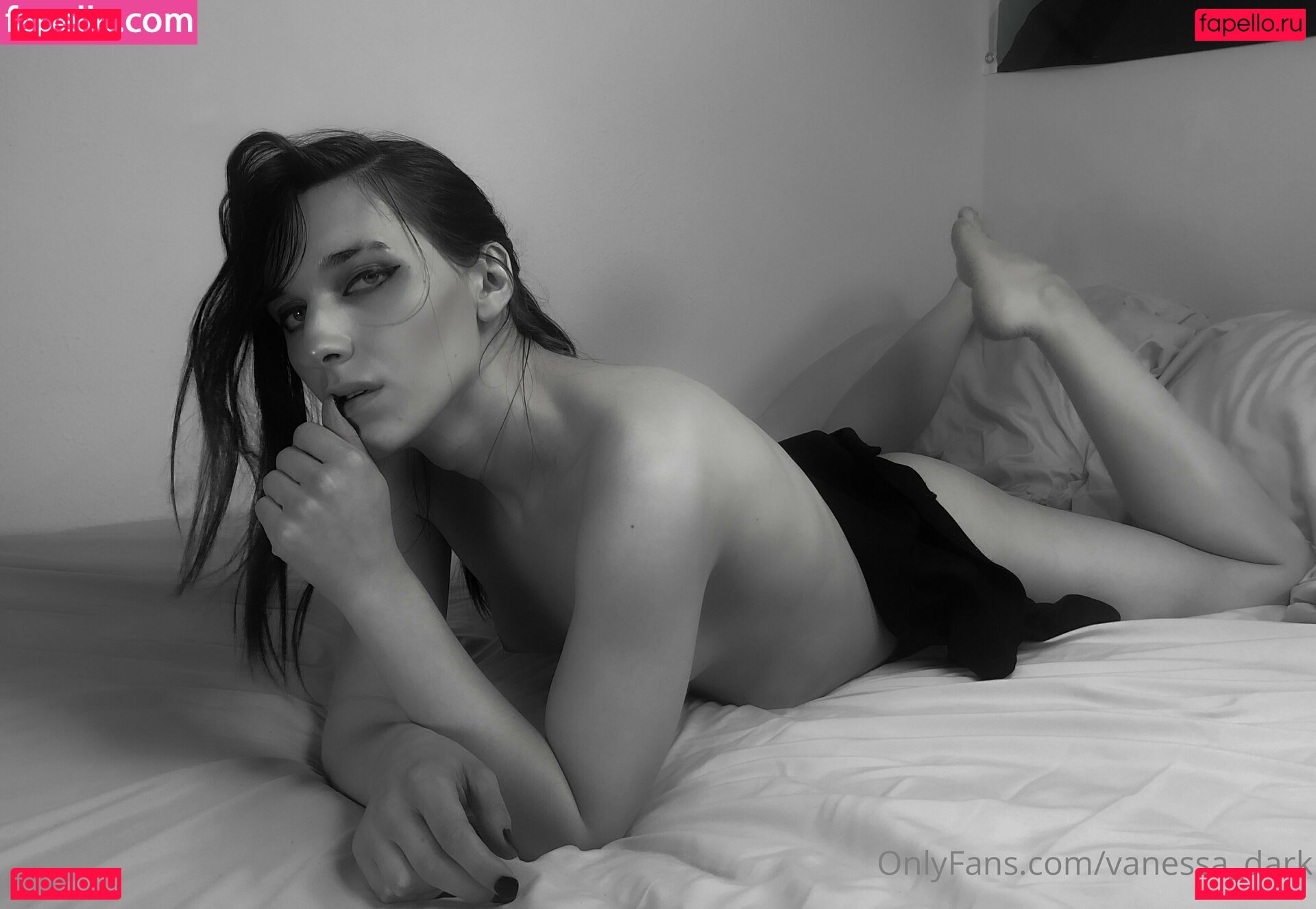 darkvanessa / vanessa_dark Onlyfans Photo Gallery 