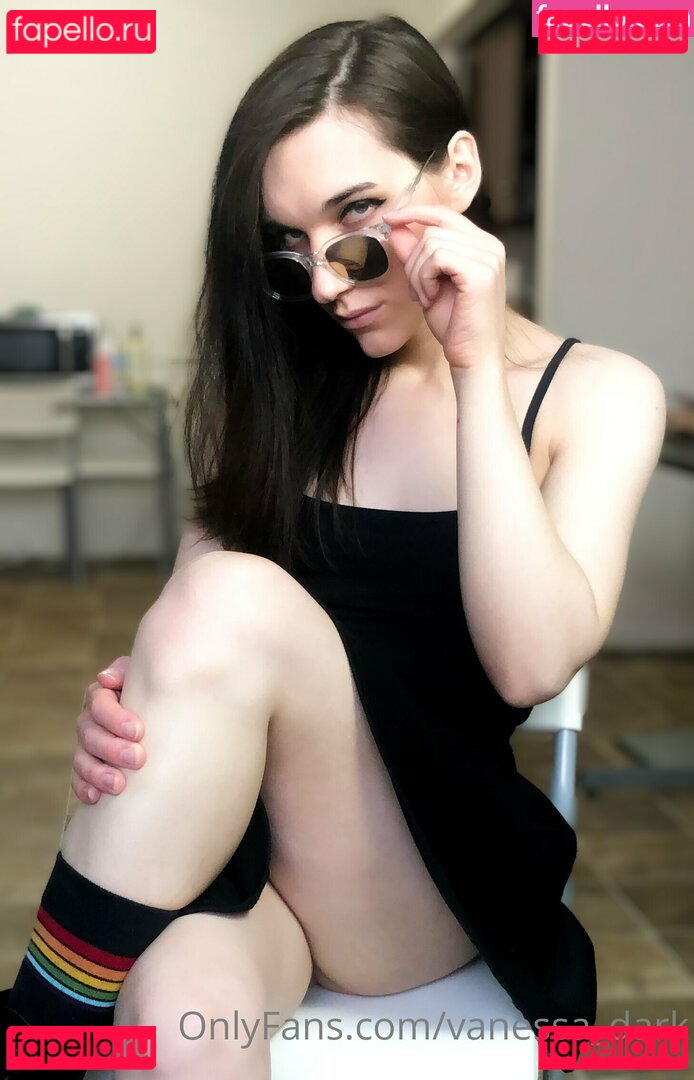 darkvanessa / vanessa_dark Onlyfans Photo Gallery 