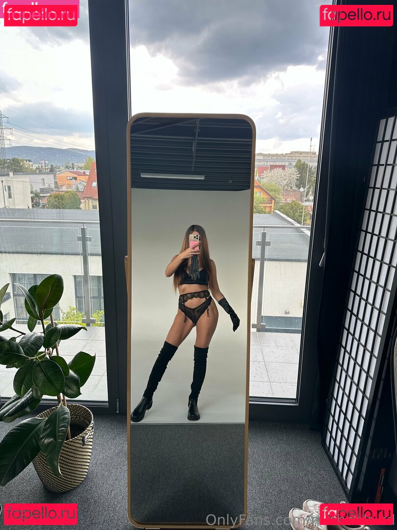 michaela.td Nude Onlyfans Photo 8