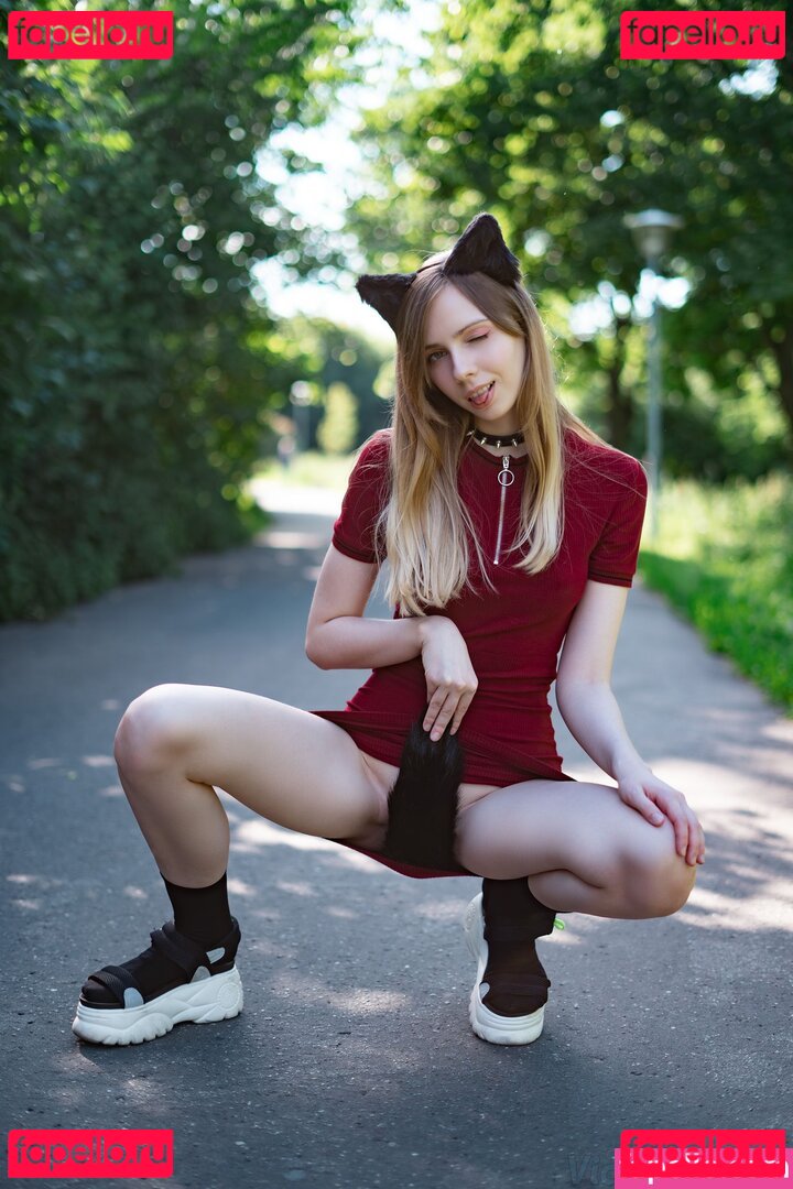 Victoria Lirell / VictoriaLirell Onlyfans Photo Gallery 