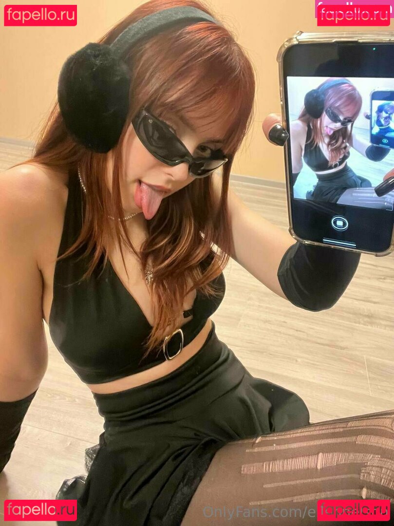 ellennelson / ellennelsonartist Onlyfans Photo Gallery 