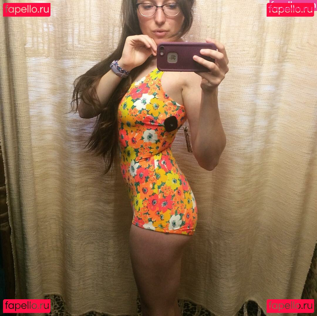 NurseHuckleberry / thenursemary Onlyfans Photo Gallery 