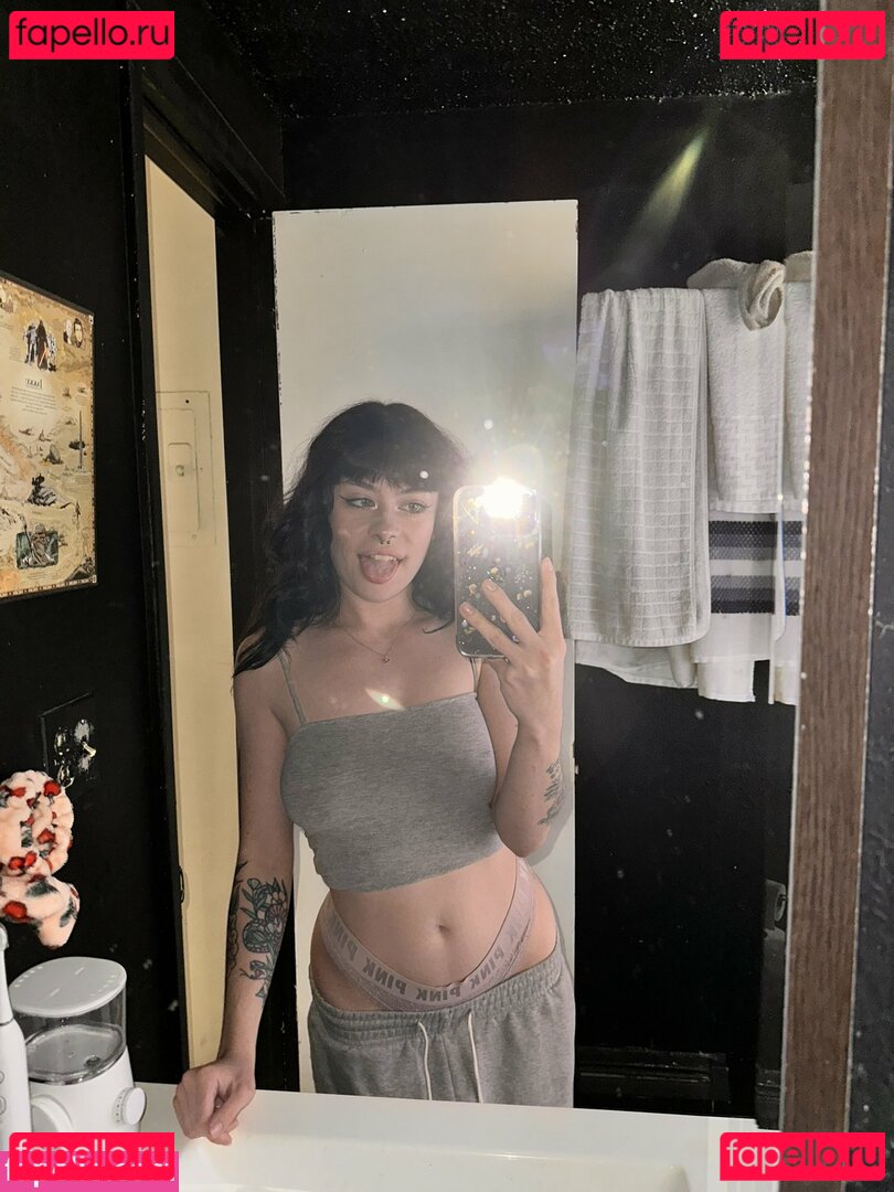 Strawberry___Bb / Strawberry_bb Onlyfans Photo Gallery 