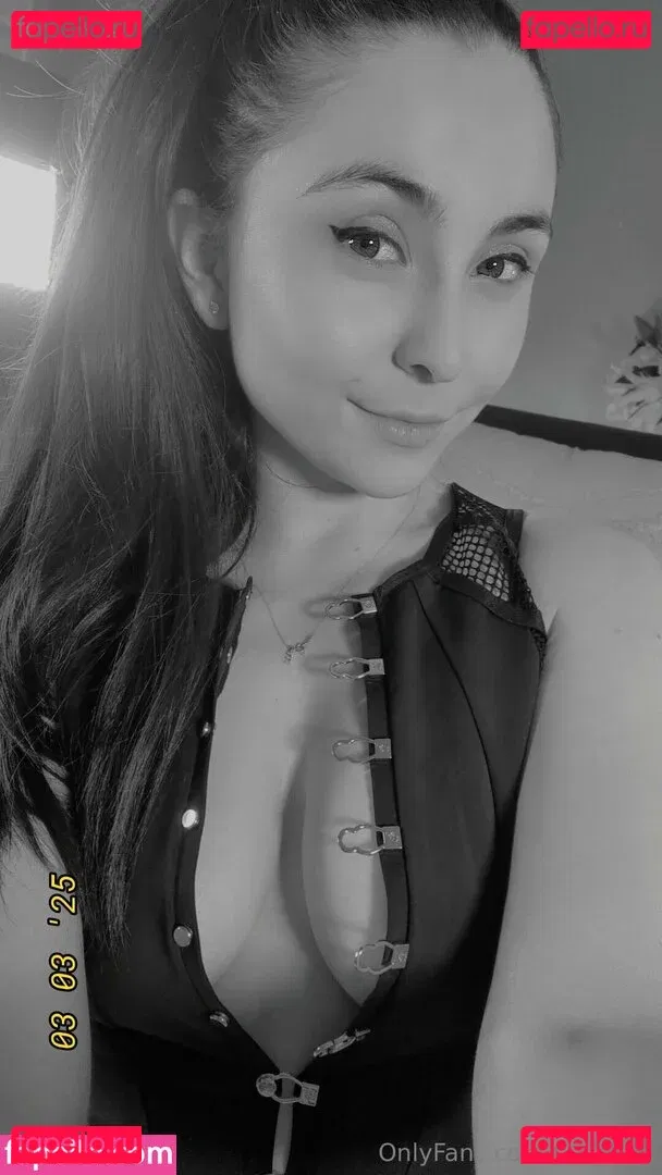 emilyhill Onlyfans Photo Gallery 