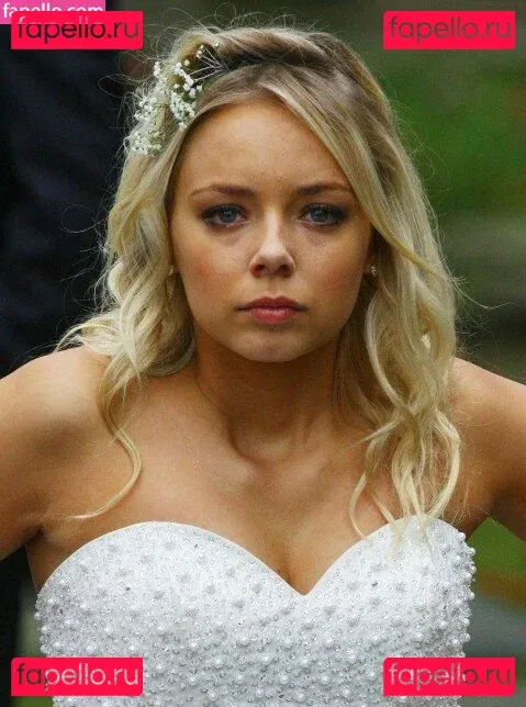 Sacha Parkinson Onlyfans Photo Gallery 