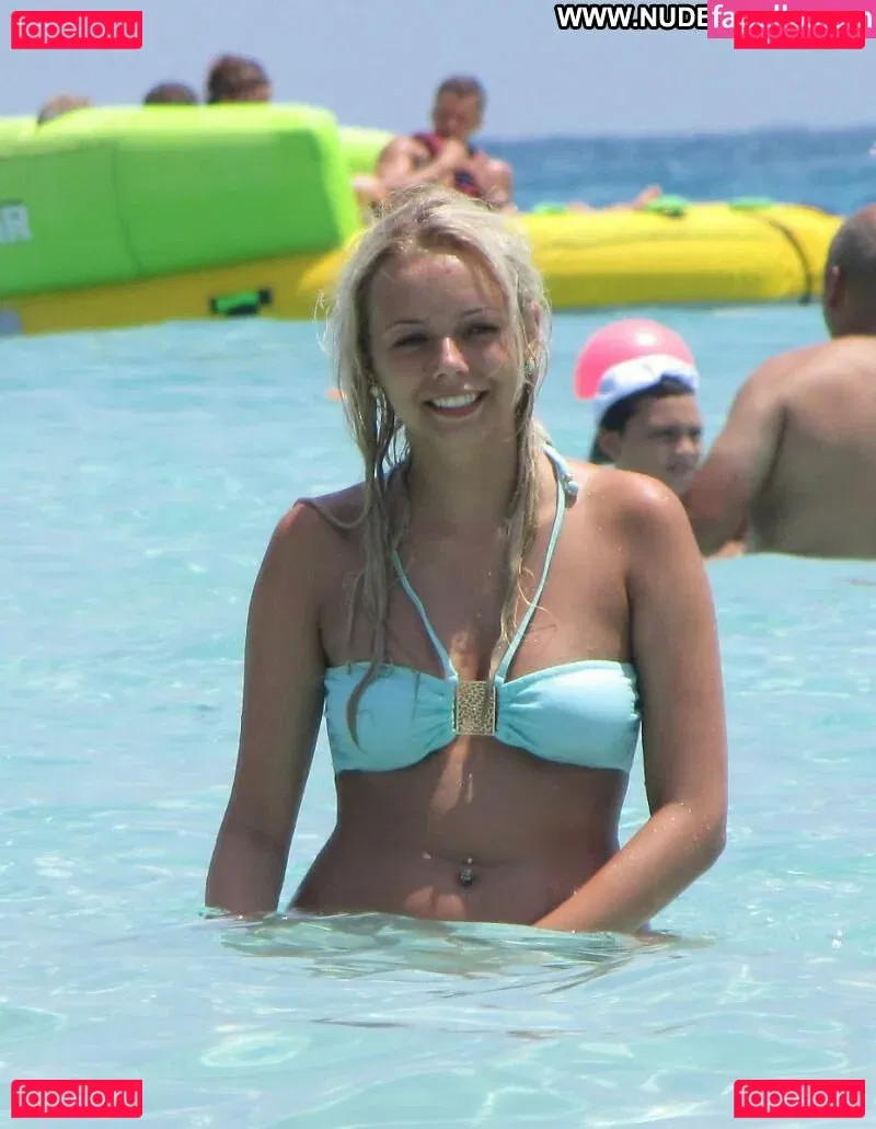 Sacha Parkinson Onlyfans Photo Gallery 