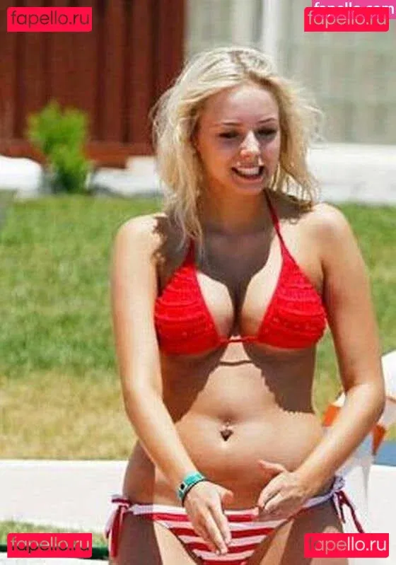 Sacha Parkinson Onlyfans Photo Gallery 