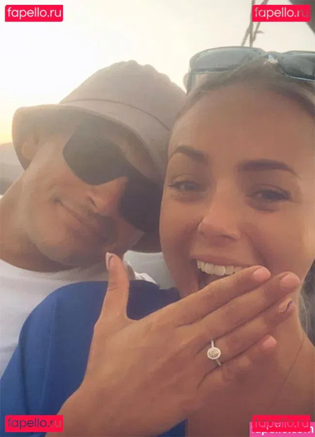 Sacha Parkinson Onlyfans Photo Gallery 