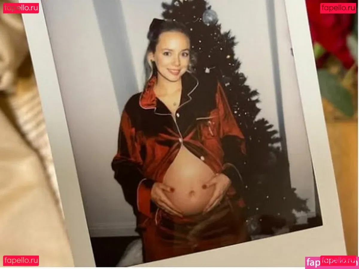 Sacha Parkinson Onlyfans Photo Gallery 