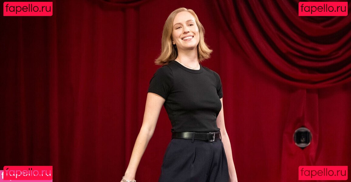 Hannah Einbinder / hannaheinbinder Onlyfans Photo Gallery 