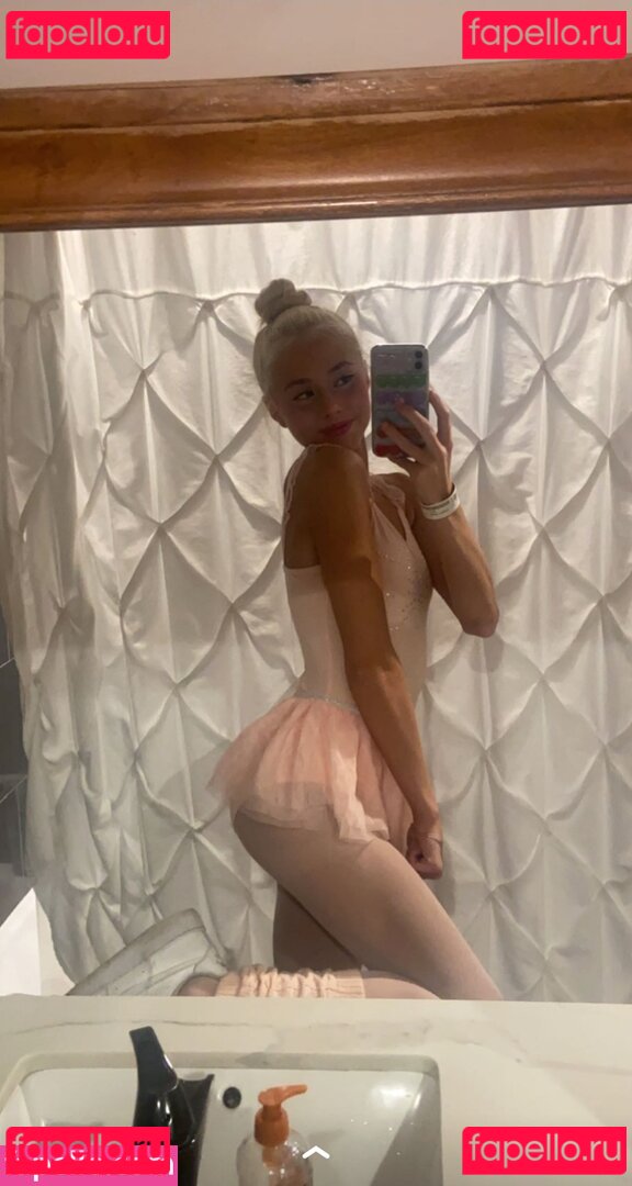 Haleyandersn / Holaputas Onlyfans Photo Gallery 