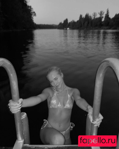 Haleyandersn / Holaputas Nude Onlyfans Photo 35
