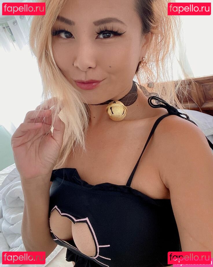 Raina Huang / RainaisCrazy Onlyfans Photo Gallery 