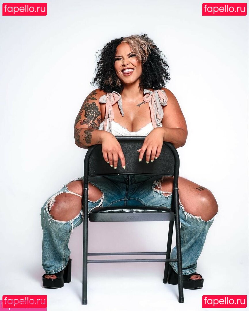 Willow Nightingale / willowwrestles Onlyfans Photo Gallery 