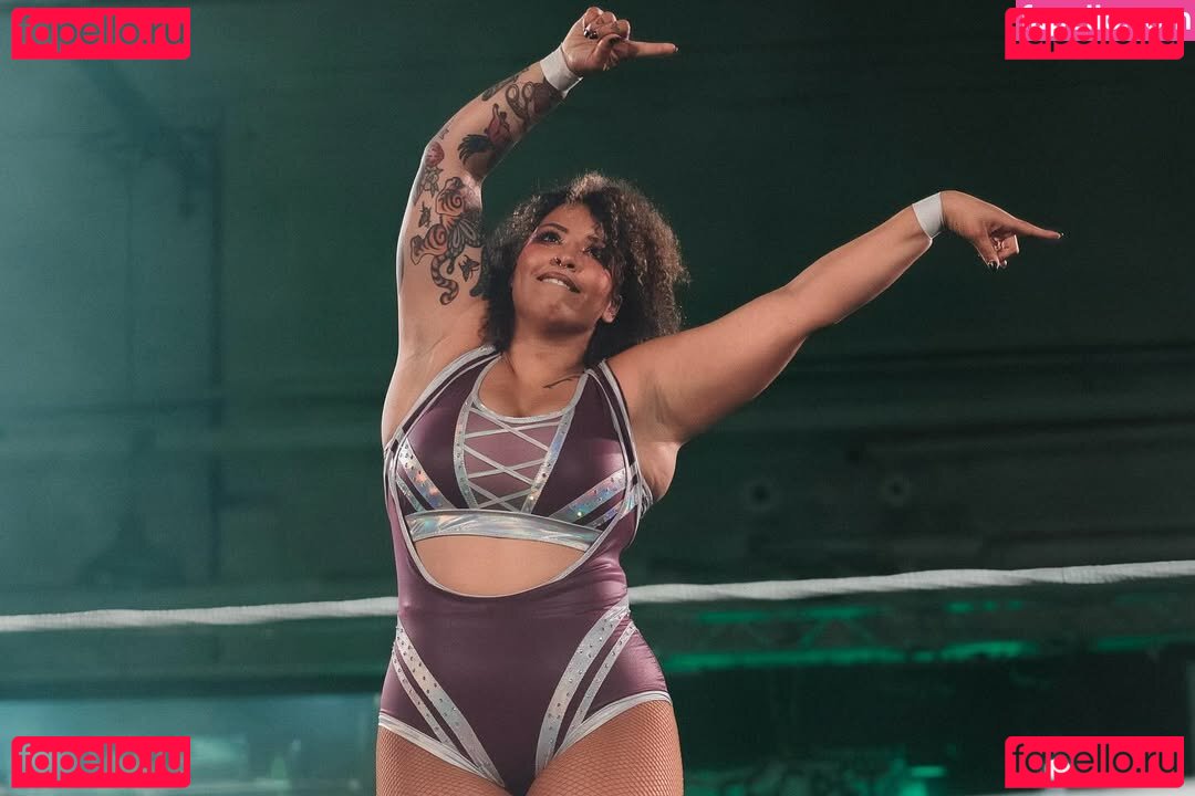 Willow Nightingale / willowwrestles Onlyfans Photo Gallery 