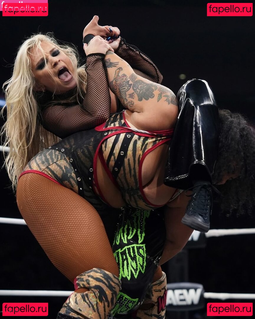 Willow Nightingale / willowwrestles Onlyfans Photo Gallery 