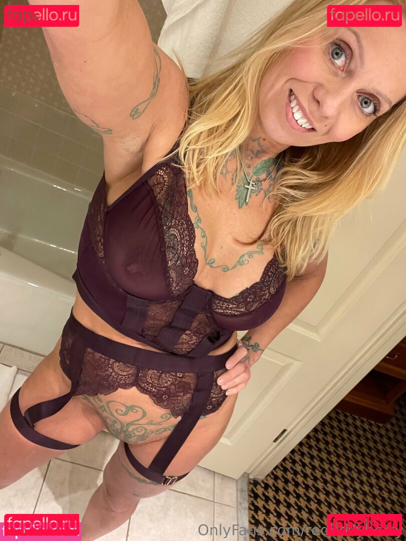 redhollyberri / redhollyberry Onlyfans Photo Gallery 