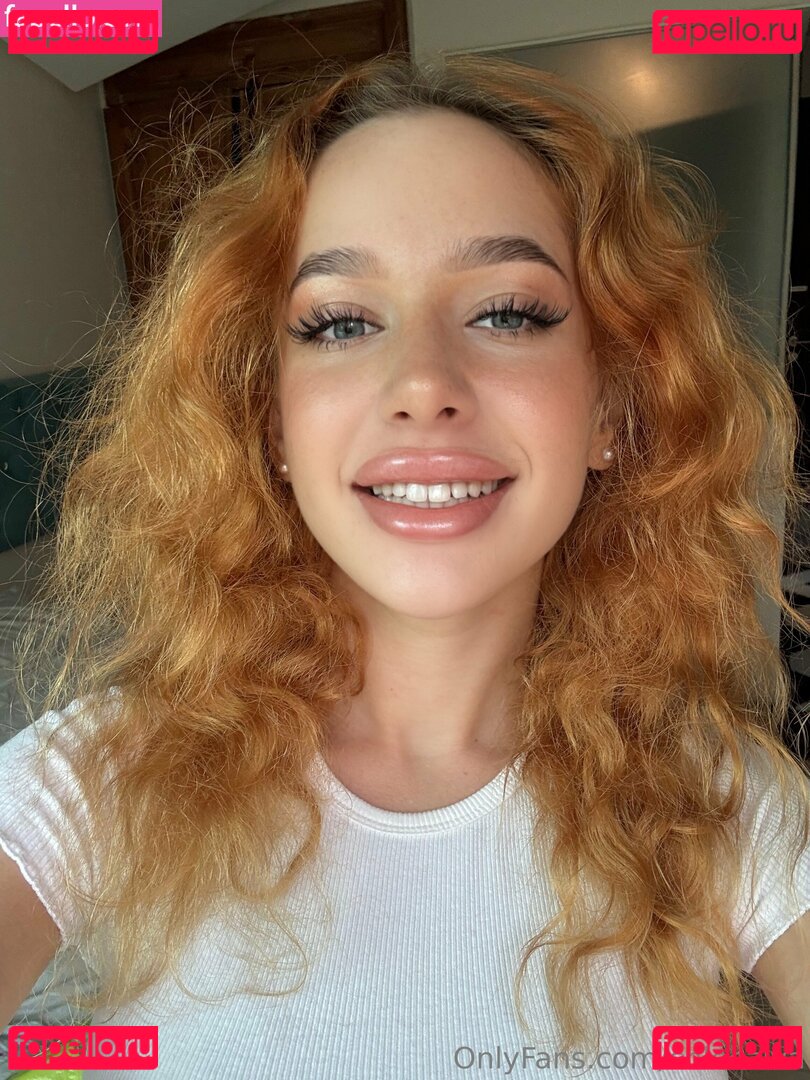 Chloeziva / chloe_ziva_official / chloeziva_vip Onlyfans Photo Gallery 