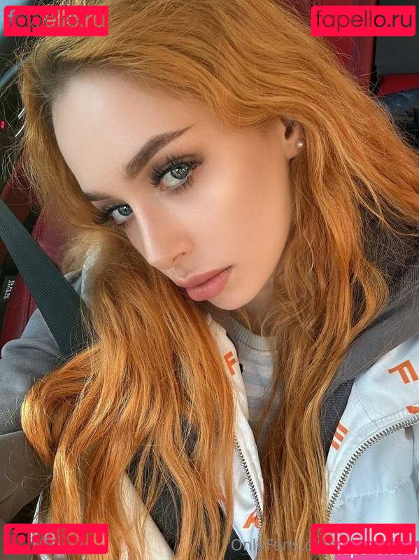 Chloeziva / chloe_ziva_official / chloeziva_vip Onlyfans Photo Gallery 