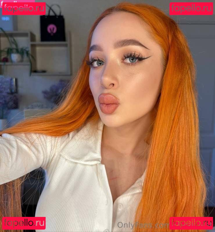 Chloeziva / chloe_ziva_official / chloeziva_vip Onlyfans Photo Gallery 