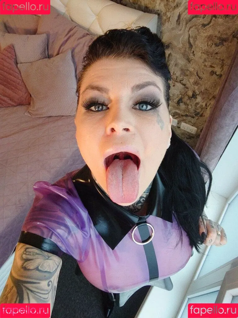 Merry4Fun Onlyfans Photo Gallery 