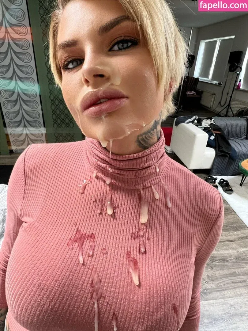 Merry4Fun Onlyfans Photo Gallery 