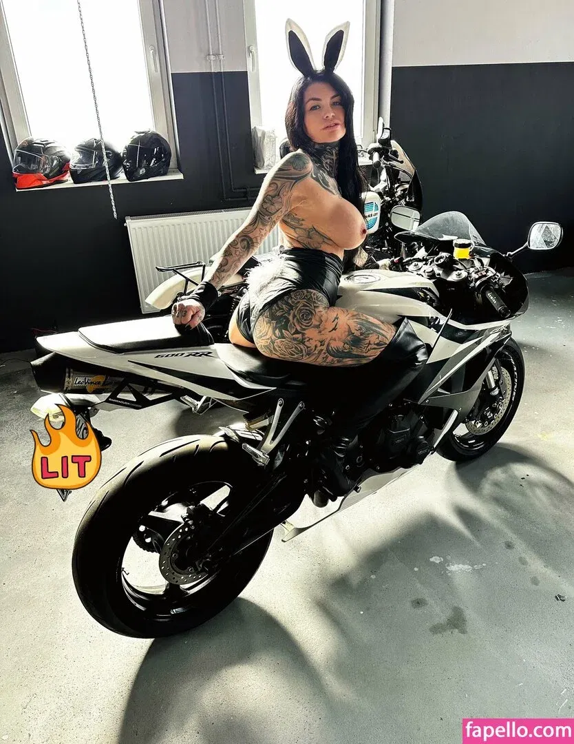 Merry4Fun Onlyfans Photo Gallery 