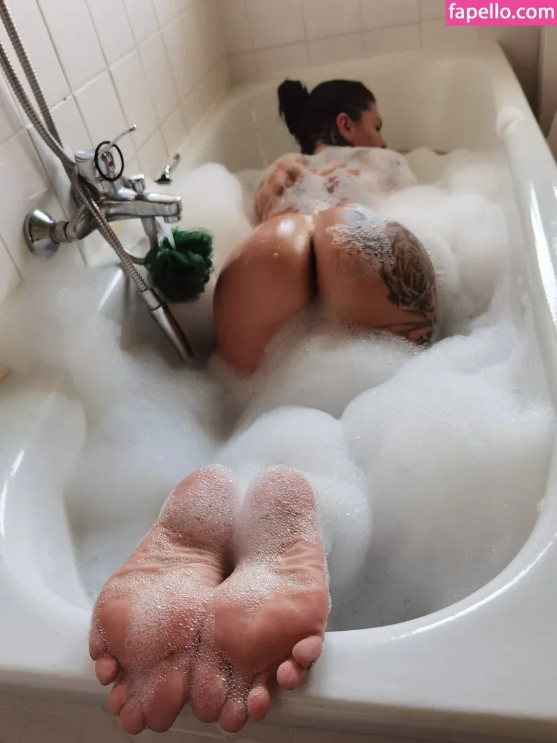 Merry4Fun Onlyfans Photo Gallery 