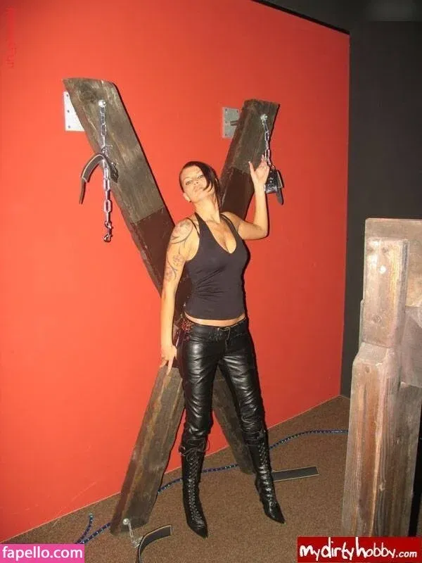 Merry4Fun Onlyfans Photo Gallery 