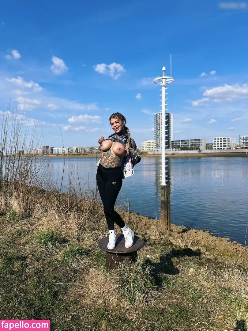 Merry4Fun Onlyfans Photo Gallery 