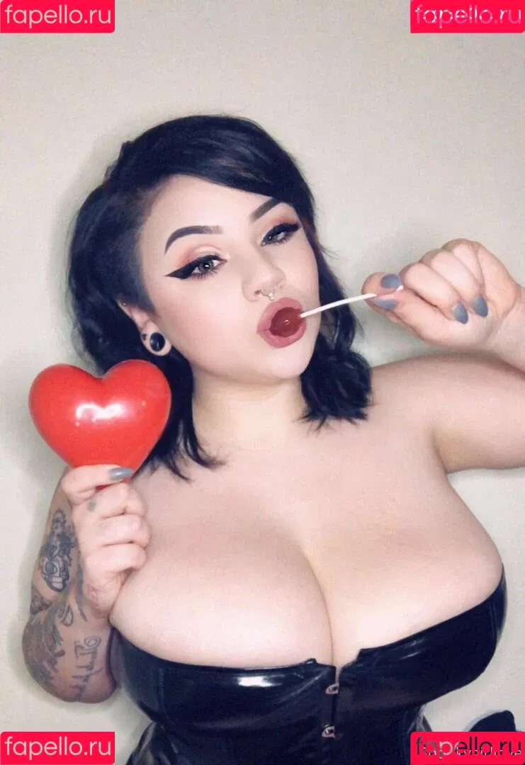 SpookyGirlLove Onlyfans Photo Gallery 