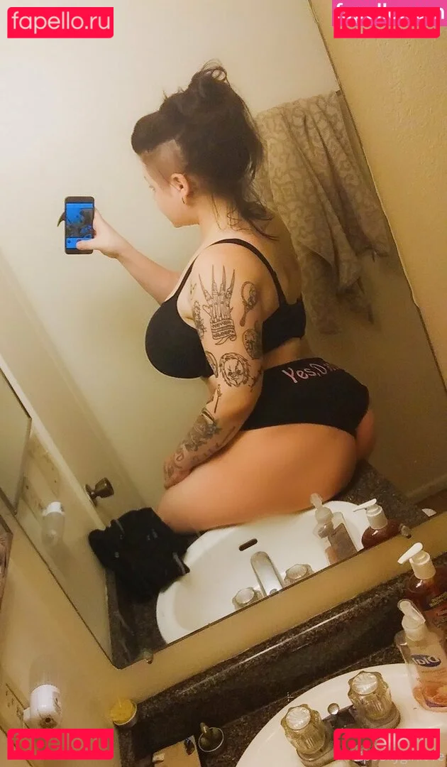 SpookyGirlLove Onlyfans Photo Gallery 