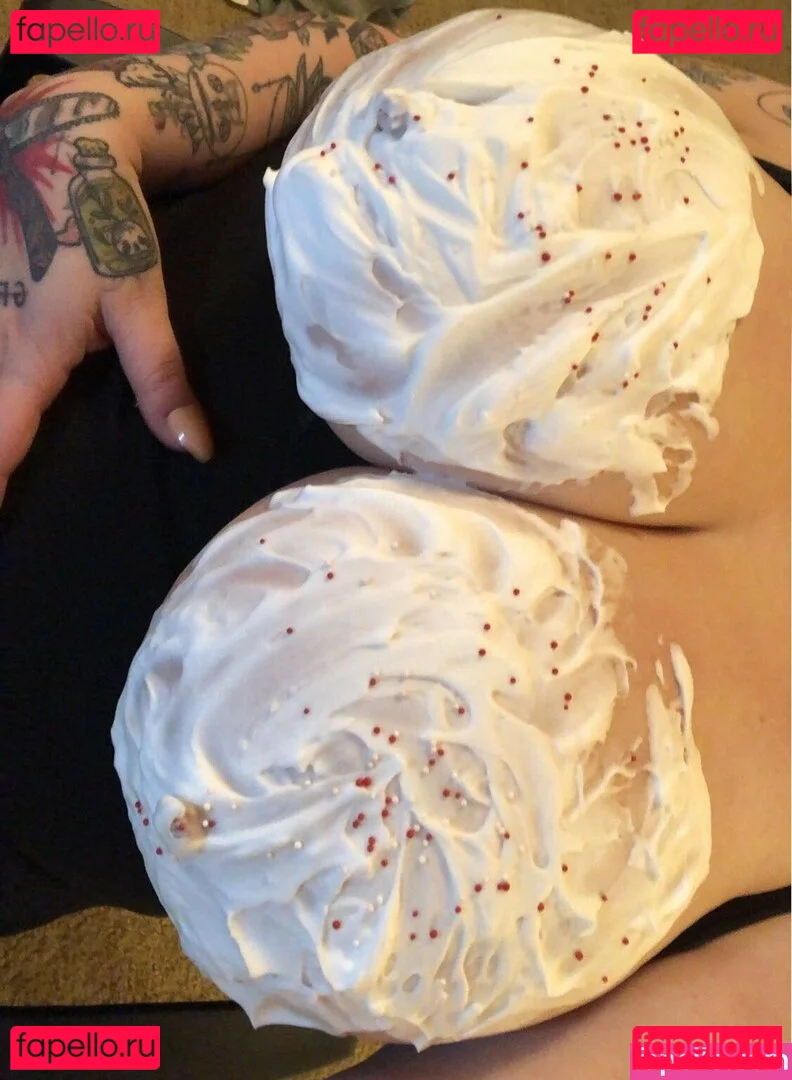 SpookyGirlLove Onlyfans Photo Gallery 