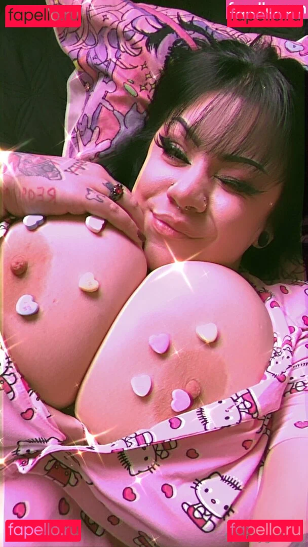 SpookyGirlLove Onlyfans Photo Gallery 