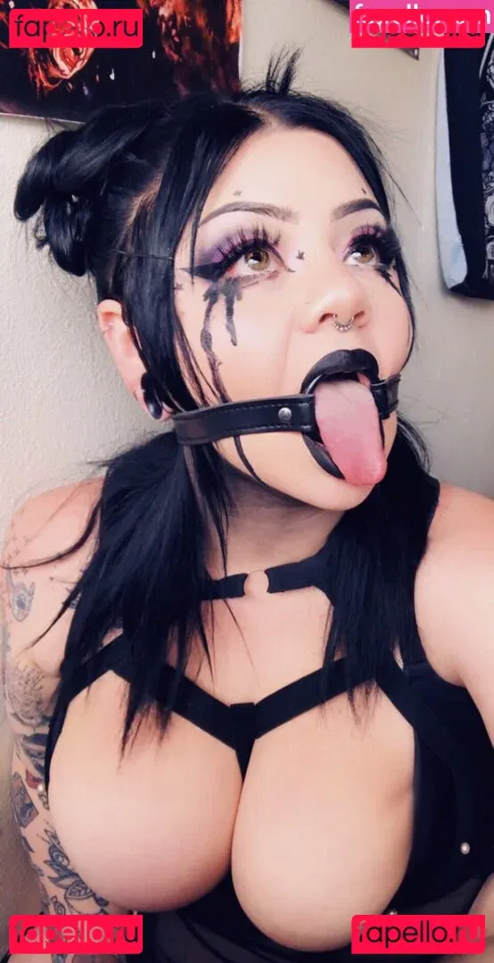 SpookyGirlLove Onlyfans Photo Gallery 