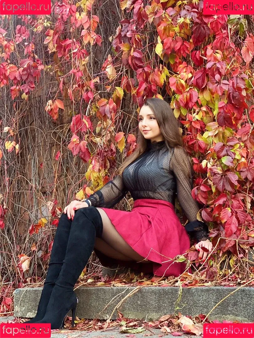 Elena Deligioz Onlyfans Photo Gallery 