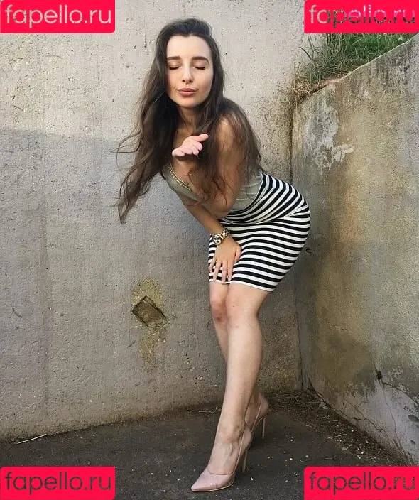 Elena Deligioz Onlyfans Photo Gallery 