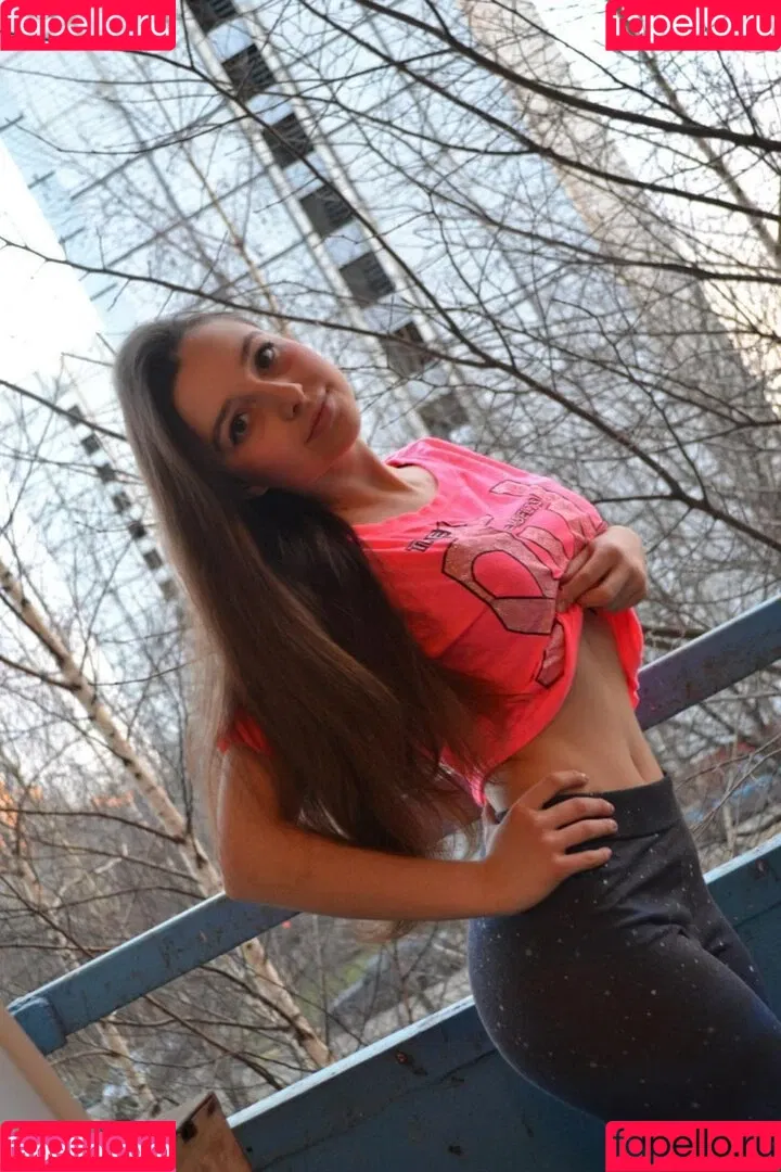 Elena Deligioz Onlyfans Photo Gallery 