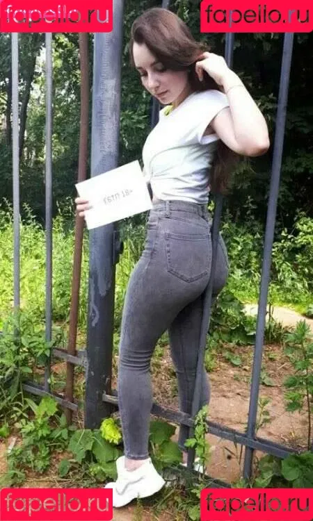 Elena Deligioz Onlyfans Photo Gallery 